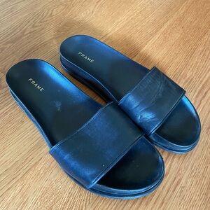 Frame Le Osborne Slide Sandals